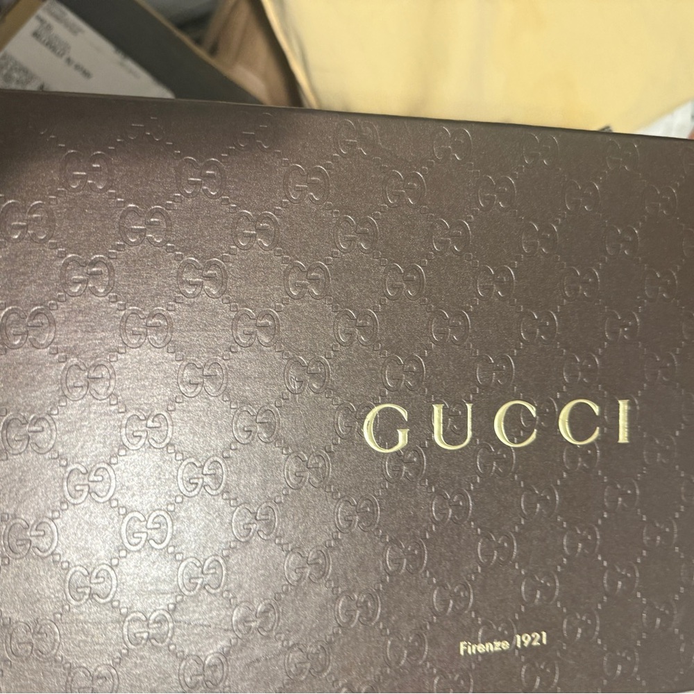 Gucci Black Leather Loafers with Gold Hardware - Picture 8 of 12
